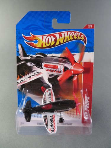 2011 Hot Wheels Thrill Racers - Highway MAD PROPZ #2 of 6