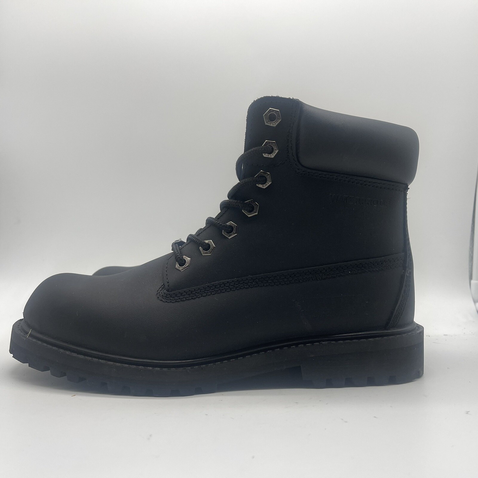 Smith's American Men’s Black Leather Waterproof Boots… Gem