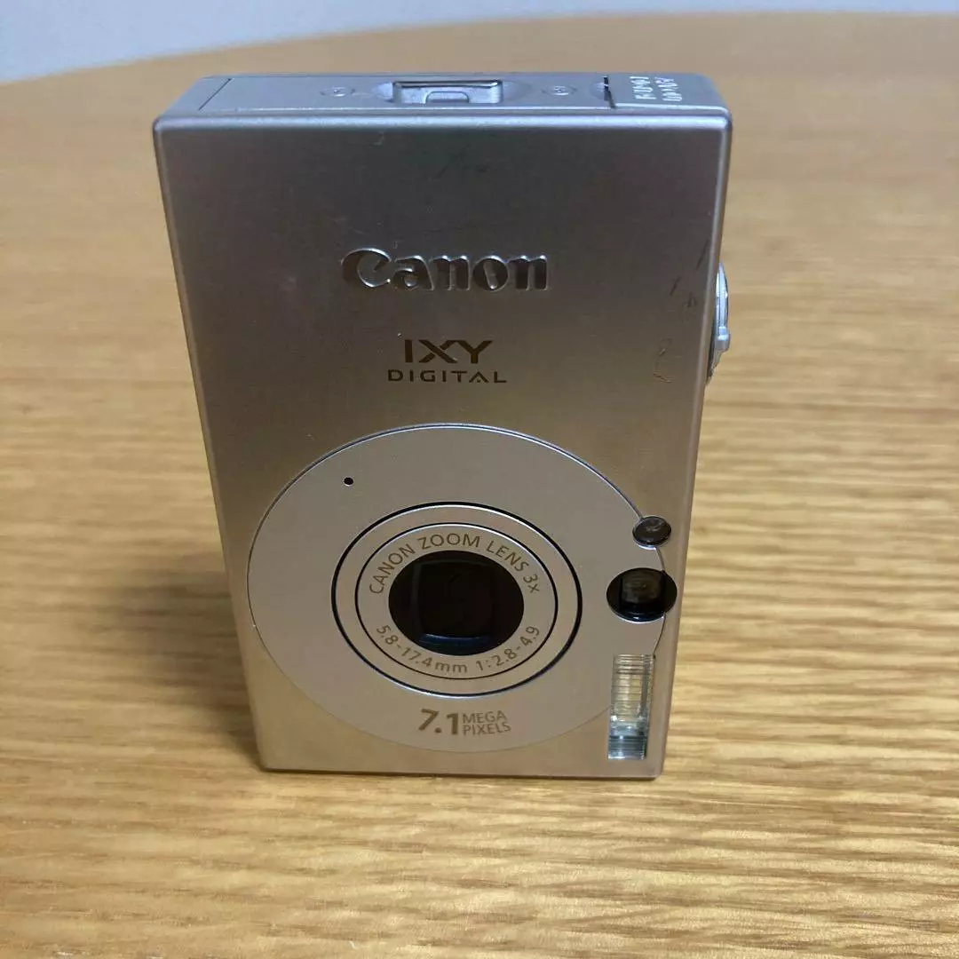 Canon IXY DIGITAL 10-