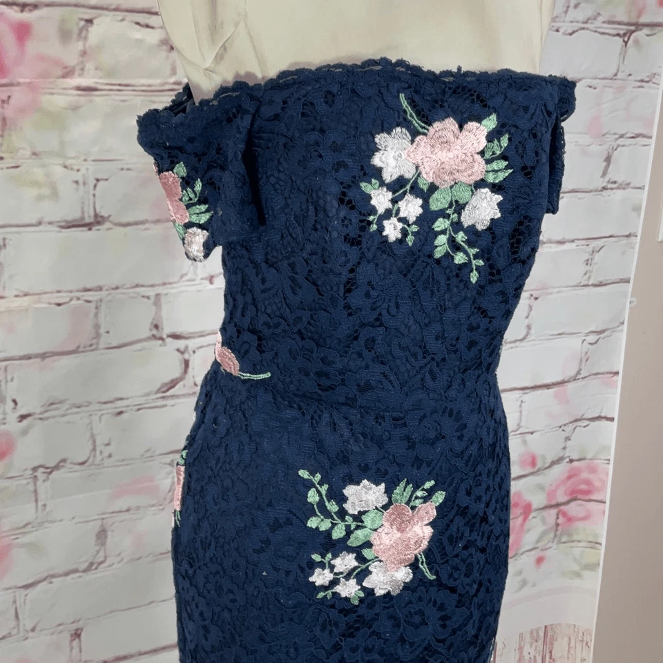 Платье миди Nicole Miller женское без бретелек на шнуровке с цветочным рисунком с открытыми плечами темно-синее 6 - Изображение 2 из 4
