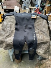 Neosport Large Wetsuit S832MB-01 3/2mm
