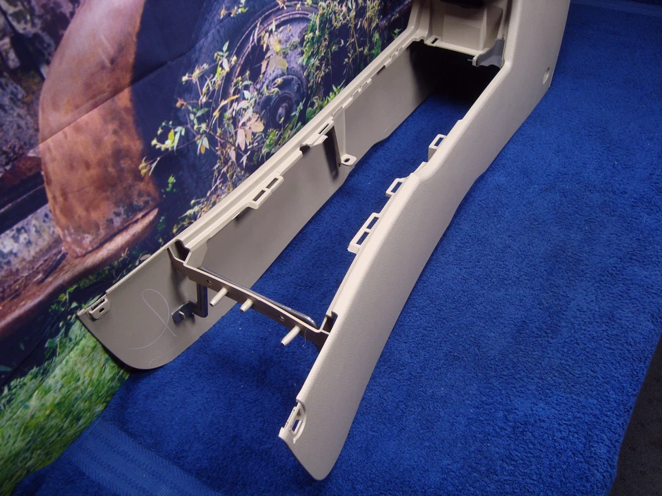 Consola Fusion Shift '07 MKZ Milan Zephyr piso marfil tostado Ford 7E5Z54045A36DE HG Foto 2 de 4