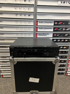 Sony RCD-W500C　5連装CDチェンジャー & レコーダー　リモコン有り Sony RCD-W500C CD recorder + 5-disc changer at Crutchfield