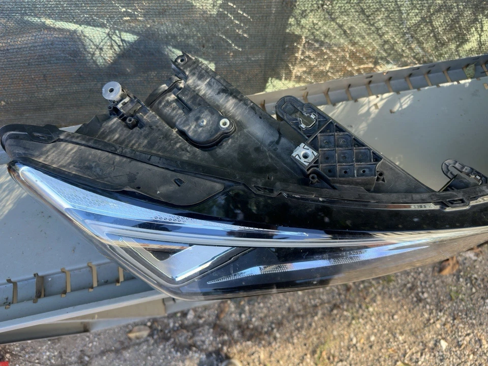 SEAT LEON IV 4 Originale Fari Destro Sinistro Full Led 5FB941008F 5FB941007F - Immagine 4 di 4