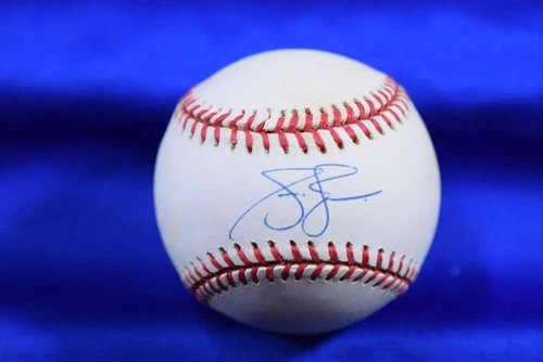 Andruw Jones PSA DNA Autographed National League ONL Signed Baseball Braves