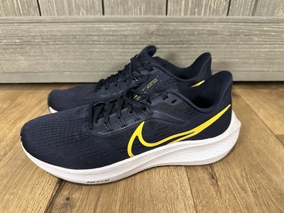 Nike University Of Michigan Zoom Pegasus 39 Shoes Size 9 Women s DR0165-400 UM