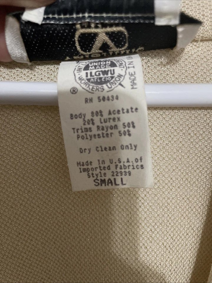 Bata con cinturón vintage Valentino Saks manga kimono pequeña brillante pinup glamour ver Foto 4 de 4