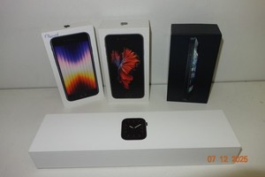 Apple iPhone SE 64GB + 6S + 5 Handys und + Watch Series 5 44mm als DEFEKt LESEN