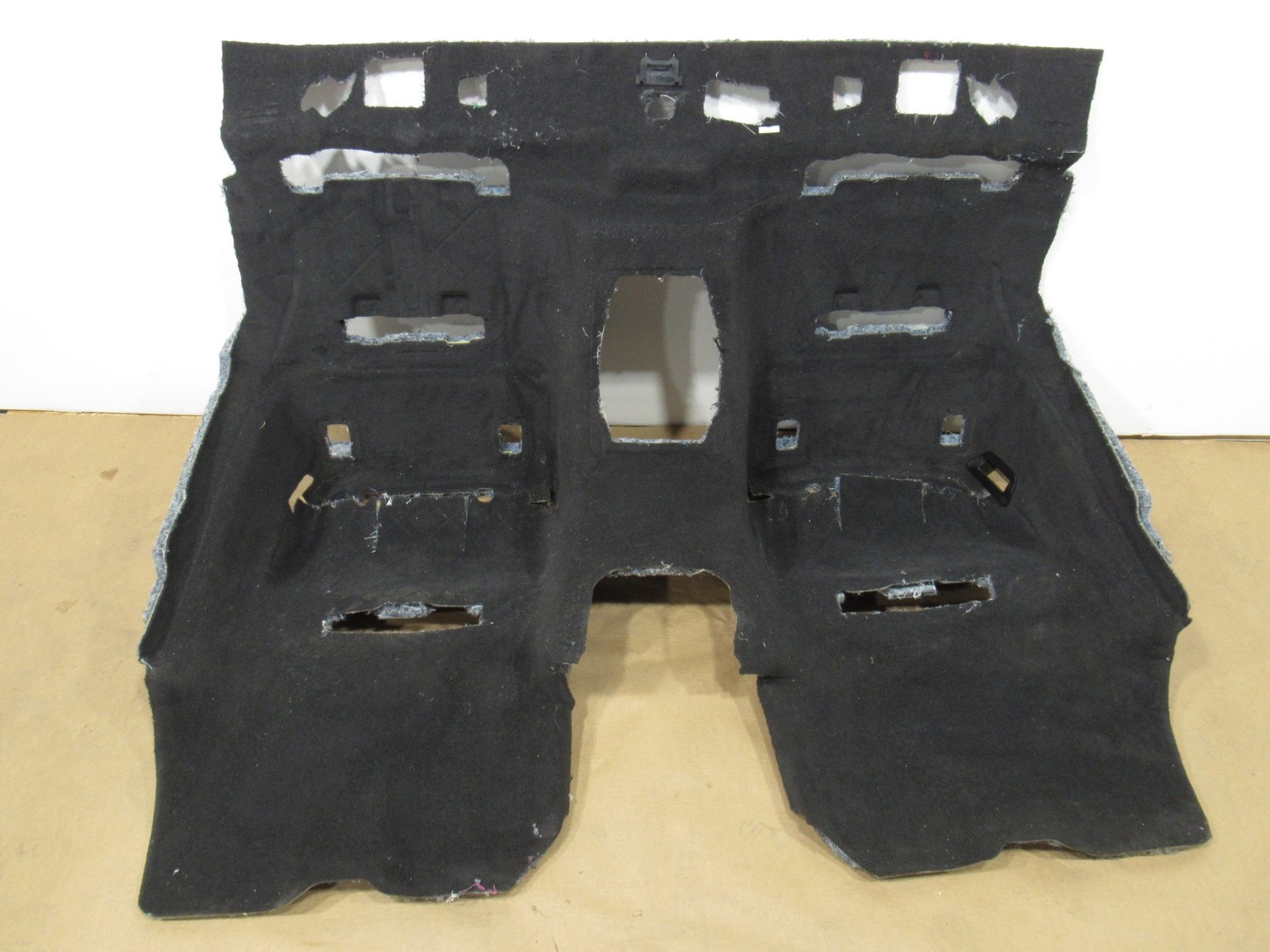 14-20 BMW I8 2015 Rear Floor Carpet Mat Liner Cover ;:M