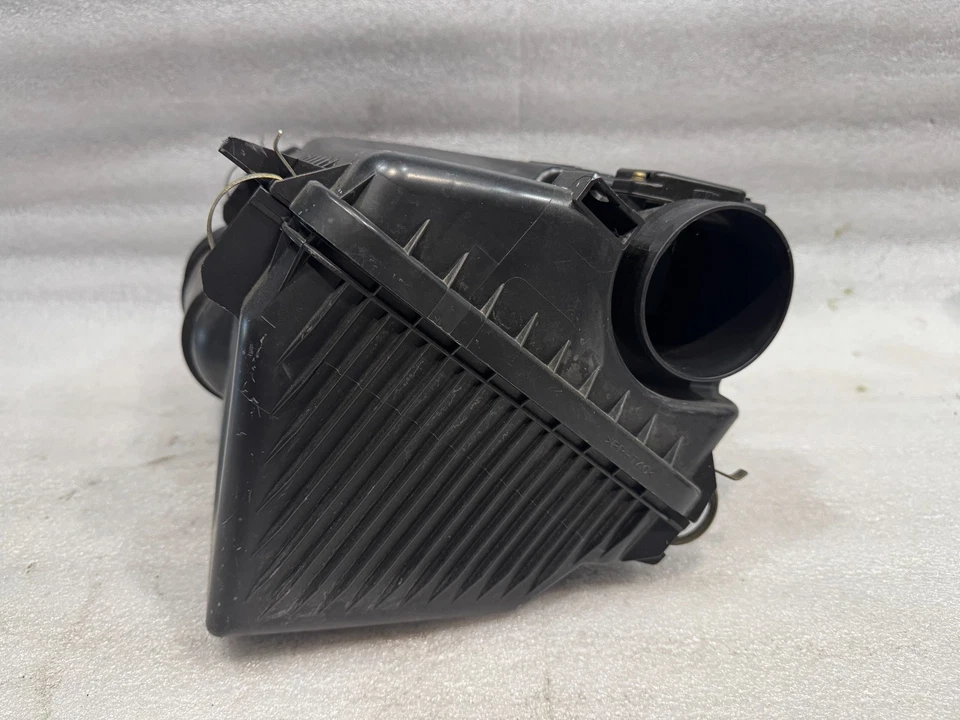Toyota 4Runner 2003-2005 filtro filtro de aire 4,7 L carcasa parte superior OEM 6722 Foto 2 de 4