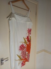 Beautiful cocktail Ladies  holiday dress size   18 Excellent Condition 