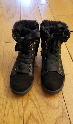 GIRLS BLACK FUR LINED  BOOTS SIZE 12