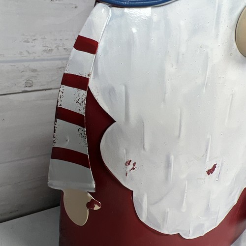 NWT 14.5” Gnome of the Brave Metal Decoration Rustic Red White Blue Flag 4th - Picture 5 of 10