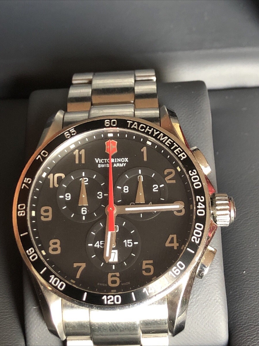 VICTORINOX SWISS ARMY 