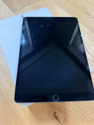 Apple iPad Air (3. Generation)  - 64GB - WLAN + Cellular - A2123