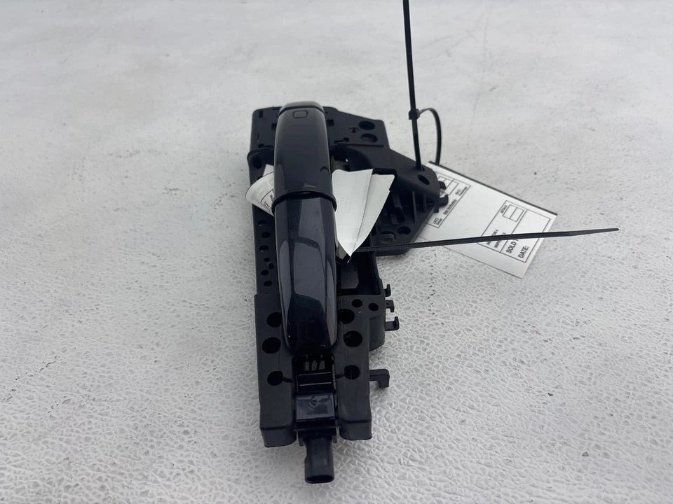 Manija de puerta exterior trasera izquierda Audi A4 Allroad 2013-2016 fabricante original Foto 2 de 4