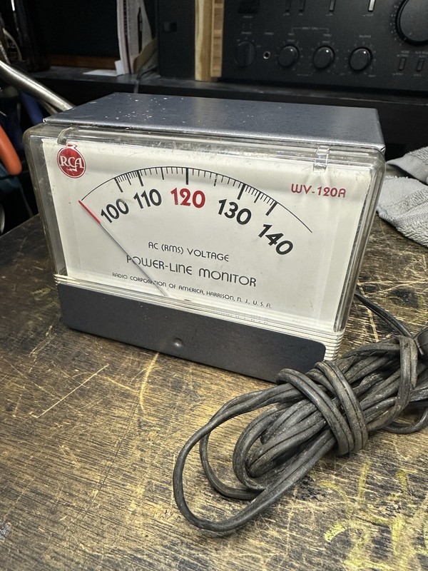 Vintage RCA WV-120A Power Line Monitor AC Voltmeter #1