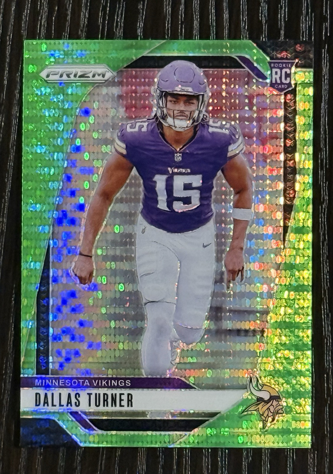 2024 Panini Prizm - Rookies Neon Green Pulsar Prizm #324 Dallas Turner (RC)