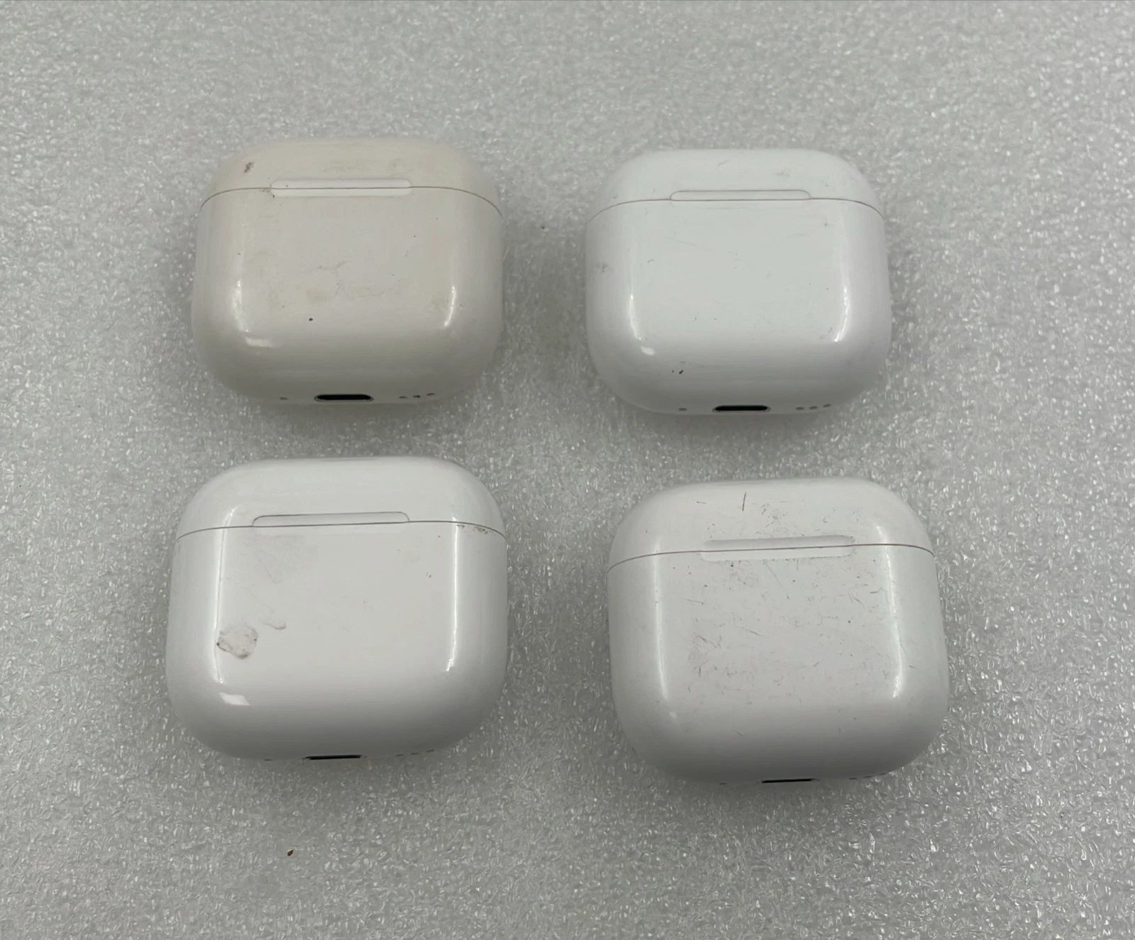 [LOT 4] Apple AirPods 4th Gen Replacement Charging Case Genuine A3059