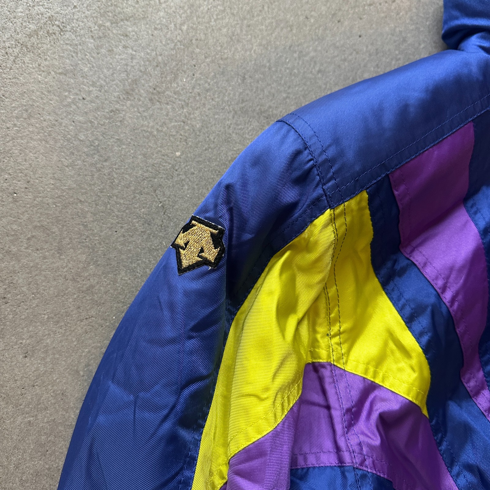 Vintage Descente Ski Jacket Retro Mens M Blue Purple Yellow 90s Colorblock Hood