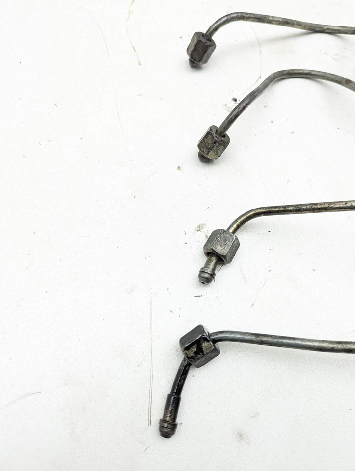 Juego de líneas de combustible Mercedes 240D 1974 Foto 3 de 4