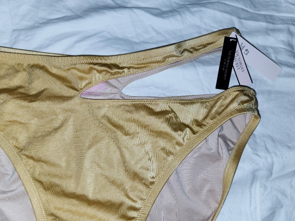 Picture 4 of 11