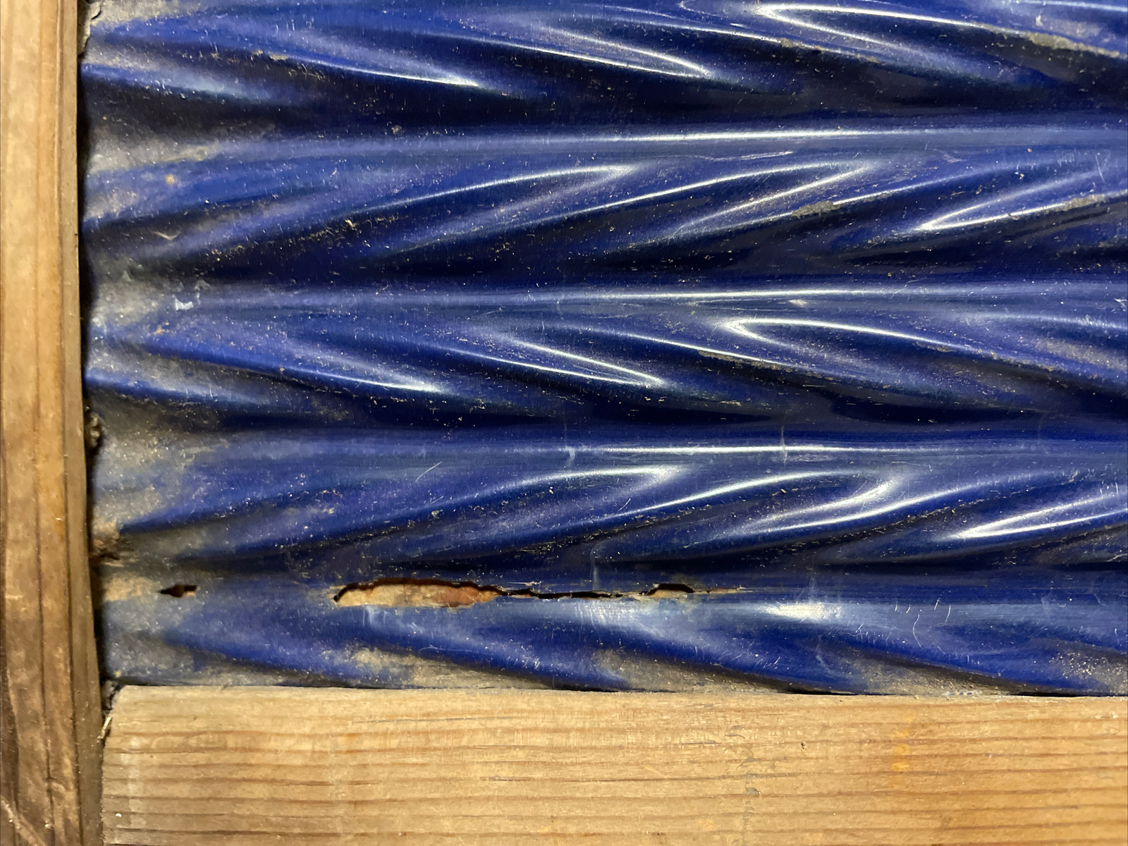 No 197 Cobalt Blue Porcelain Enamel Soap Saver National Washboard