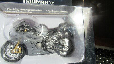 NEW Welly 12822 TRIUMPH 675 DAYTONA Motorcycle Diecast Metal