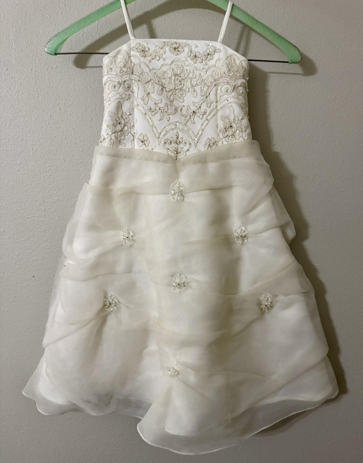 Picture 1 of 12