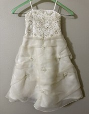 David  s Bridal 2T Flower Girl Dress Wedding Sleeveless Beaded Ivory Formal