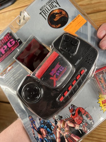 VTG NOS Tiger Electrics R-Zone XPG Model 71-333 Mortal Combat Trilogy Video Game - Picture 14 of 16