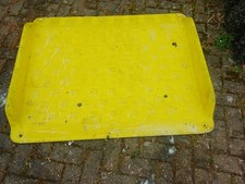 kerb ramp for wheelchair and pedestrian maximum 250kgs load. in good condition.