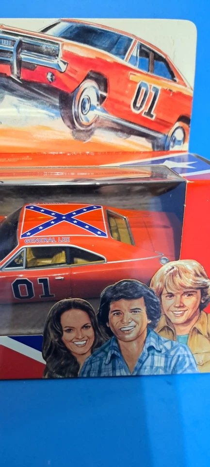 Cargador Dodge 2001 Corgi Classics Dukes of Hazzard "General Lee" modelo 1:36 Foto 2 de 4