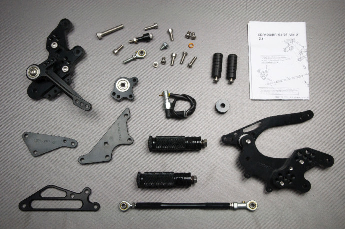 Commandes reculées noires en alu taillé masse pour CBR 1000 RR 04-05