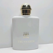Light Her Trussardi 香水- 一款1997年女用香水