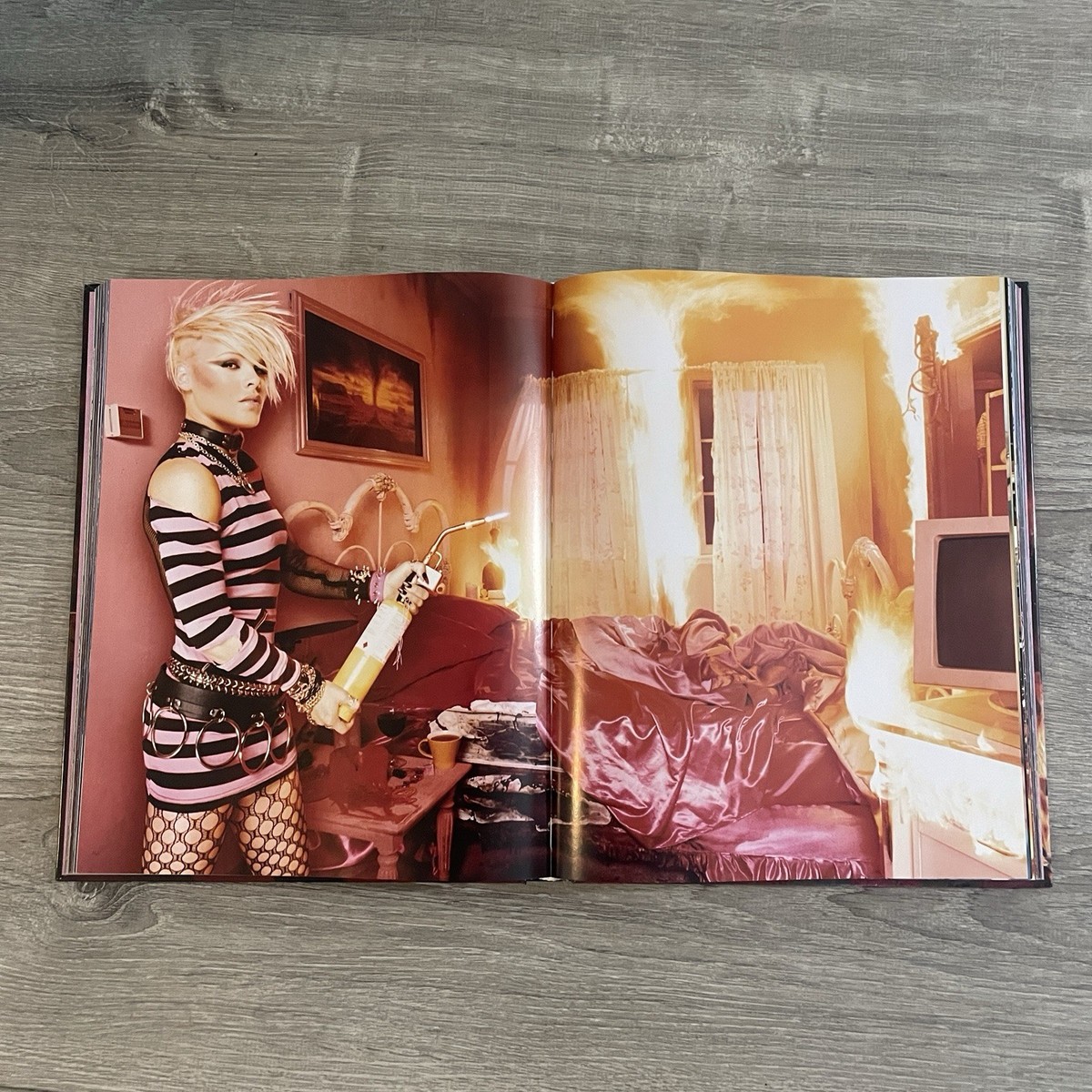 David LaChapelle Heaven to Hell 新品未開封 LaChapelle. Heaven to Hell by Artist: David LaChapelle (5