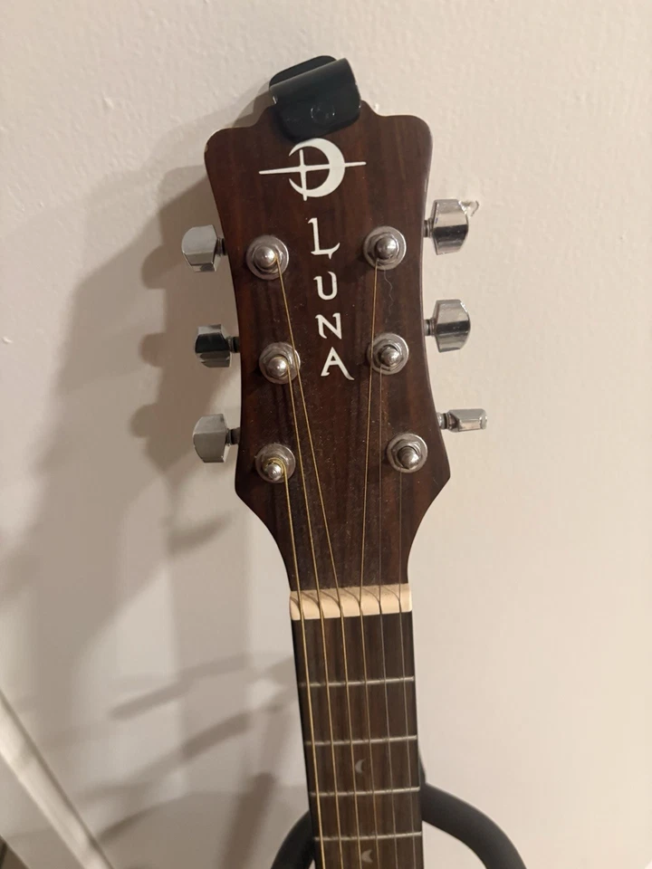 Luna Muse Safari Mahogany 3/4 Size Dreadnought Travel Guitar RH - Image 2 of 4