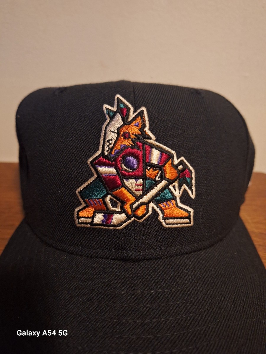 Vintage Phoenix Coyotes Hat Cap Fitted Size 6 7/8 New Era 59 FIFTY