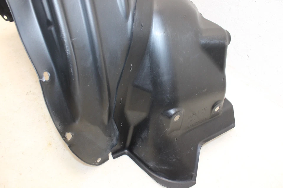 Guardabarros interior delantero izquierdo Mazda MX-5 Miata 2016-2025 OEM MV40 Foto 2 de 4