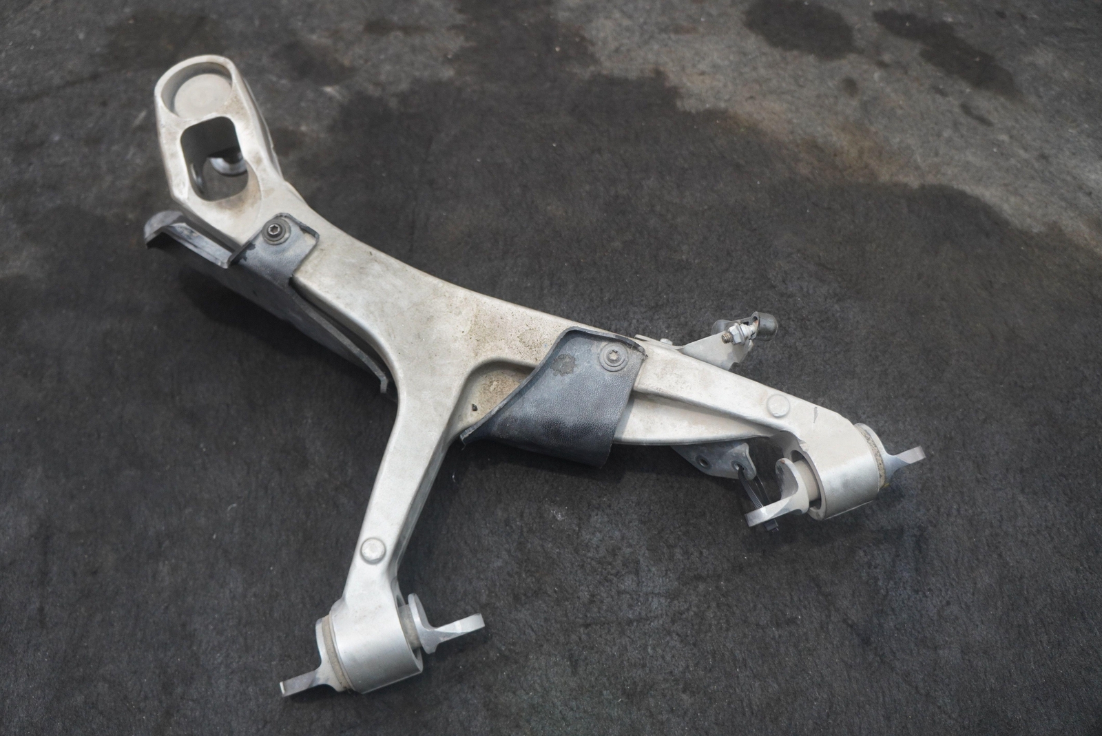 Front Suspension Left Lower Control Arm 13B1257CP OEM McLaren 570S 2019