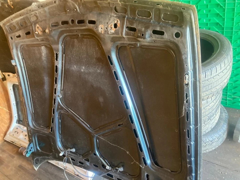 Panel capó verde E32 735il 750il 740il BMW 1988-1994 PICK UP SOLO 11733 Foto 3 de 3