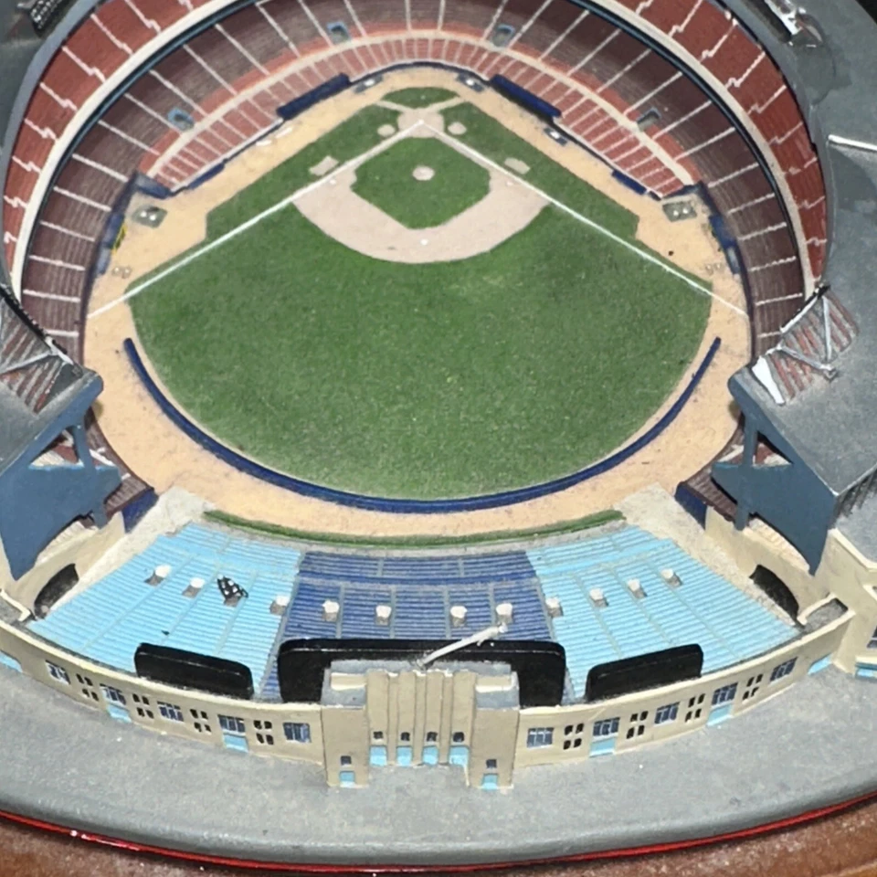 Danbury Mint Cleveland Municipal Stadium Baseball Replica Cleve Indians damage - Image 4 of 4