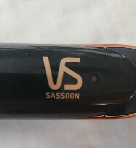 Vidal Sassoon Ceramic Technology Hair Straighteners Black with Gold Trim 30cm - Picture 2 of 7