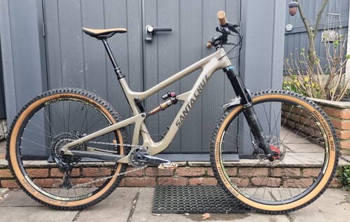 Santa Cruz Hightower LT CC Enduro Trial Uplift Full Suspension Mountain Bike - Picture 4 of 19