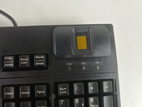 Cherry G83-14501PBEU-2 FingerTIP ID USB Desktop Keyboard with Fingerprint ID - Picture 3 of 6