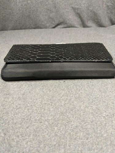 TRAVELSMITH Trusty Portafoglio Tri-Fold 80140 con tecnologia antifurto pacsafe - Foto 9 di 22