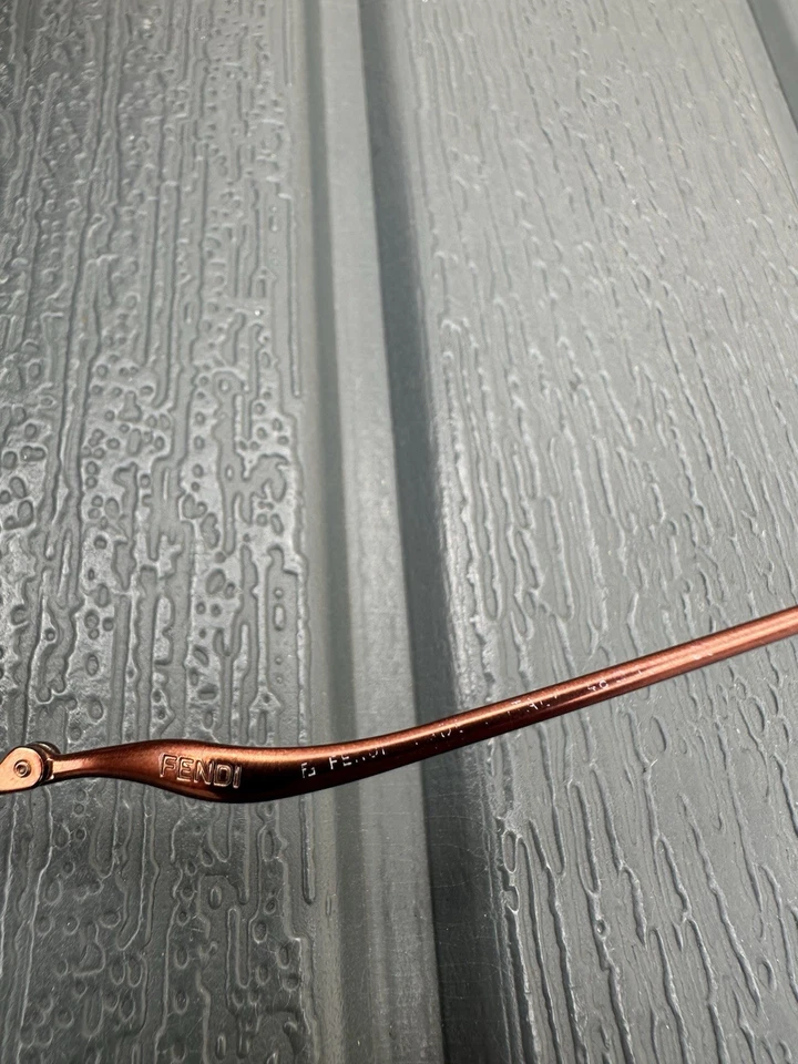 FENDI F Espresso Borde Completo Gafas Ovaladas MARCOS Modelo Desconocido Foto 3 de 4