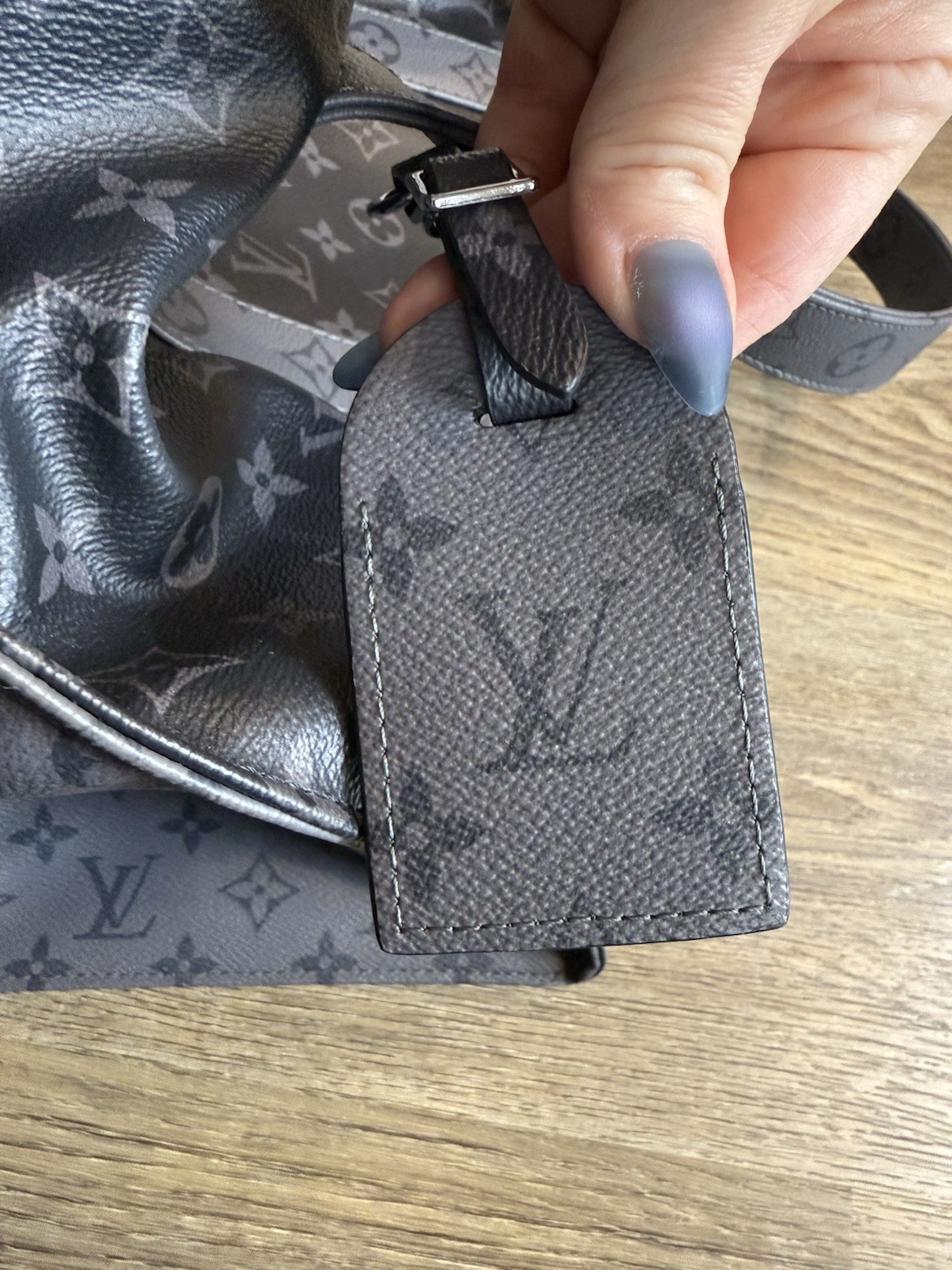 Authentic LOUIS VUITTON Monogram Eclipse Cabas Zi… - image 4
