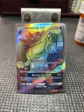 Carta Pokémon IncineroarGX HP250 147/145 metallo dorato - espositore regalo da collezione