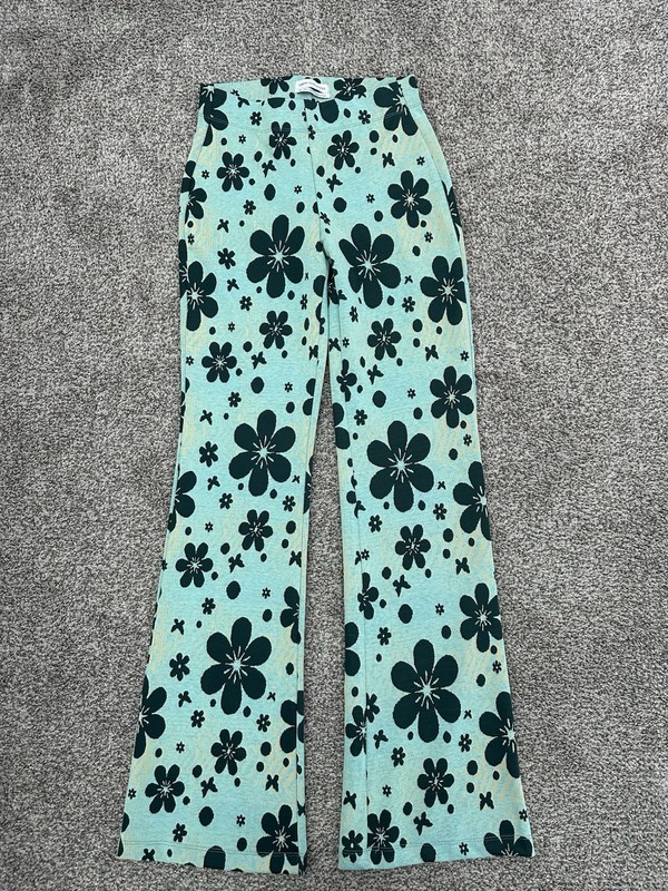 Urban Outfitters Bryn Floral Green Pants Flare Boho Hippie Size Small